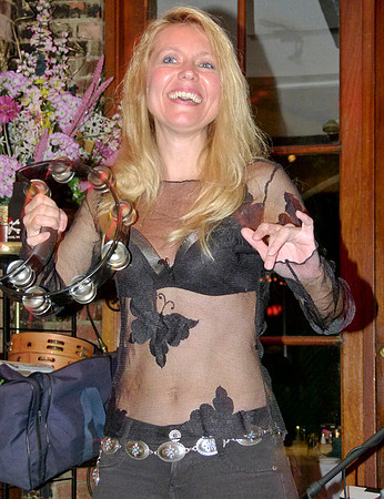 TONYBD2011-1040344