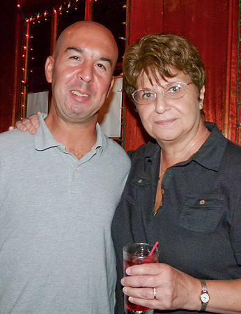 TONYBD2011-1040294