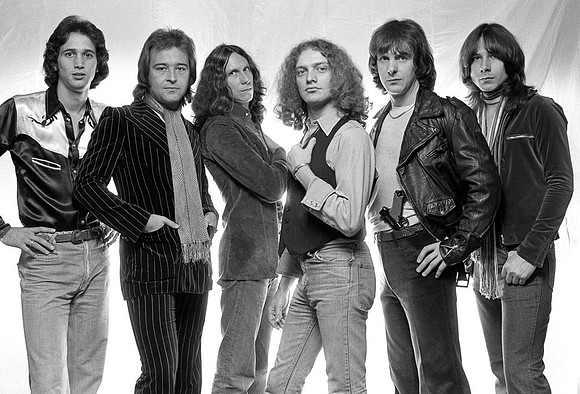 FOREIGNER-1