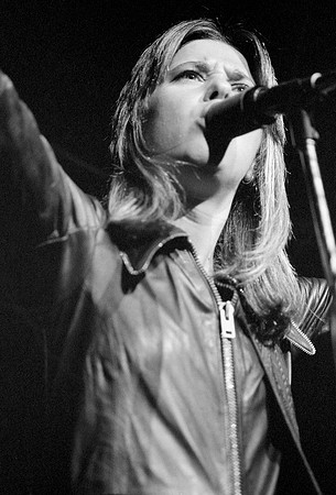 SUZI Q-1